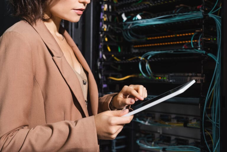 Backup i Disaster Recovery: jak zabezpieczyć firmę przed utratą danych?