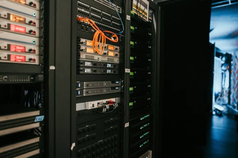 Usługi chmurowe mIT cloud – kompleksowe rozwiązania IT dla firm w Łodzi, Warszawie i całej Polsce